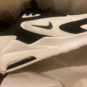 Nike running shoes 8.5w 7m